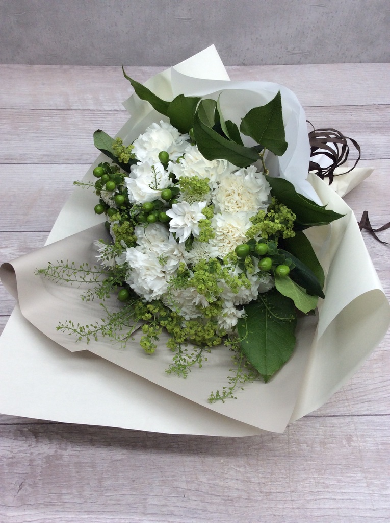 白色 ホワイト のカーネーション フラワーギフトの通販ならひとはな