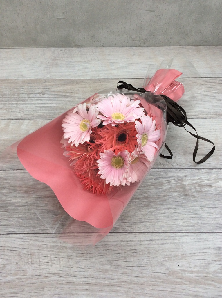 ガーベラ 花束 ピンク S 本入り 花束ならhitohana ひとはな