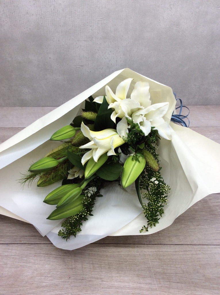 ユリ 花束 ホワイト S スタンダード 花束ならhitohana ひとはな