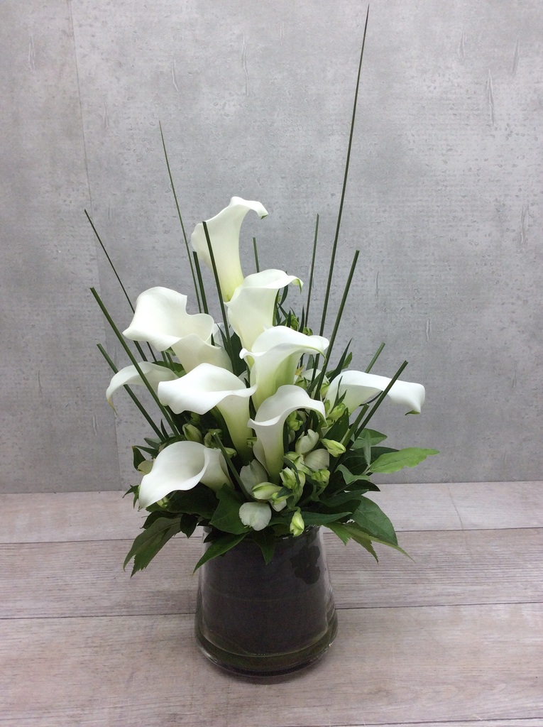 カラーのアレンジメント フラワーギフトならhitohana ひとはな