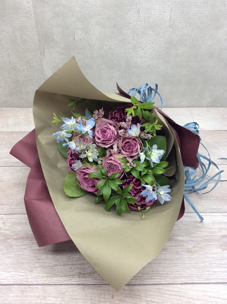 バラ 50本ブーケ パープル | 花束ならHitoHana(ひとはな)