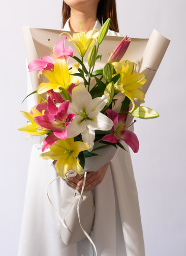 ds-ytz-oriental-lily-mix-