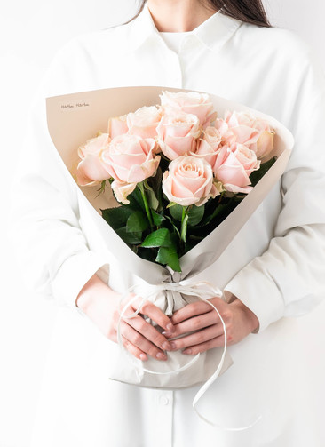 産地直送 バラ スイートアバランチェ 12本束／滋賀 國枝バラ園からお