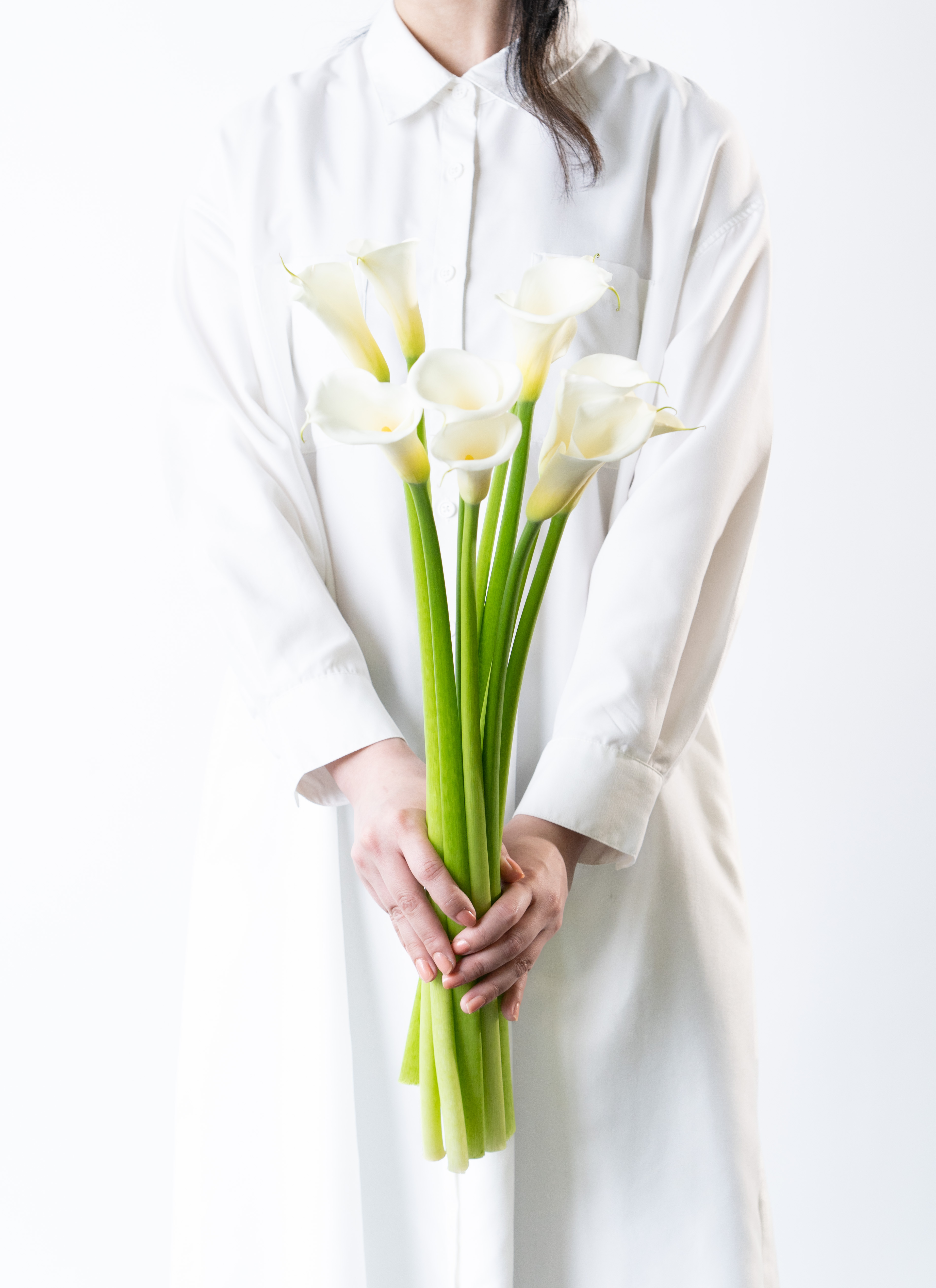 【きれいめファッション51選】上品さと清潔感をキープし カラーの花束・ブーケ フラワーギフトの通販ならHitoHana | スーツ・フォーマル・ドレス