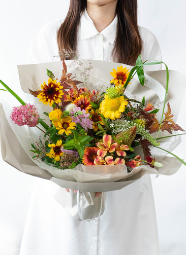 aihana＊garden 出品 産地直送 草花ミックス 花束／長野 添える by 片桐花卉園からお届け