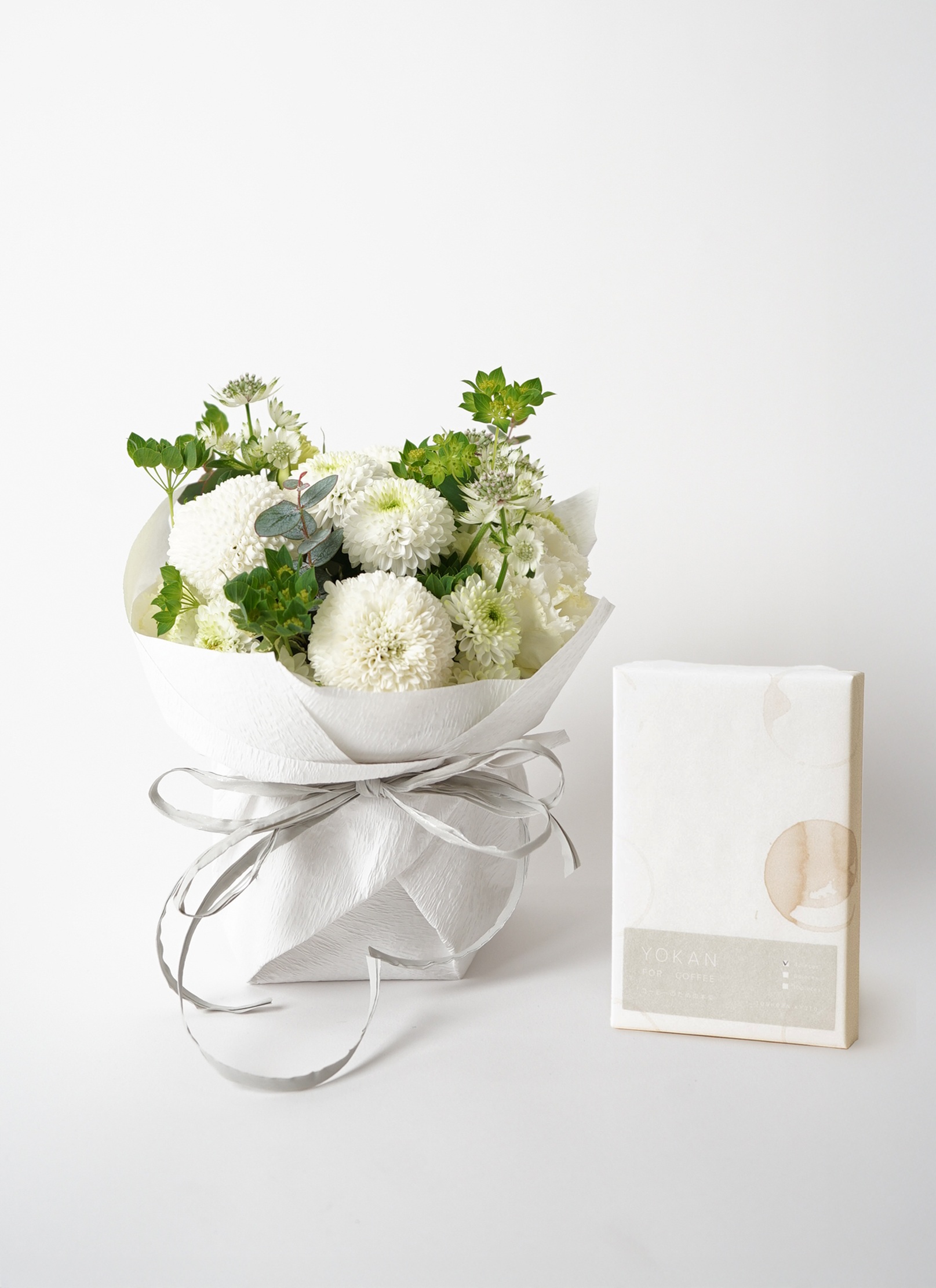 ☆KS☆　お供え花アレンジメント yasashisano white 花 お供 ギフト 送料無料 生花 フラワー