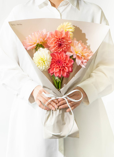 産地直送 ダリア 花束 ピンクミックス（6本入り）／山形 THeFarmからお