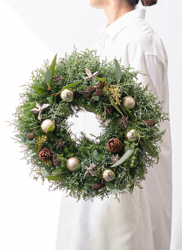 森のお友達　プレゼントをお届けに〰️♥クリスマスリース　フレッシュ クリスマス てづくりのフレッシュリース ゴールド M | フラワーリース
