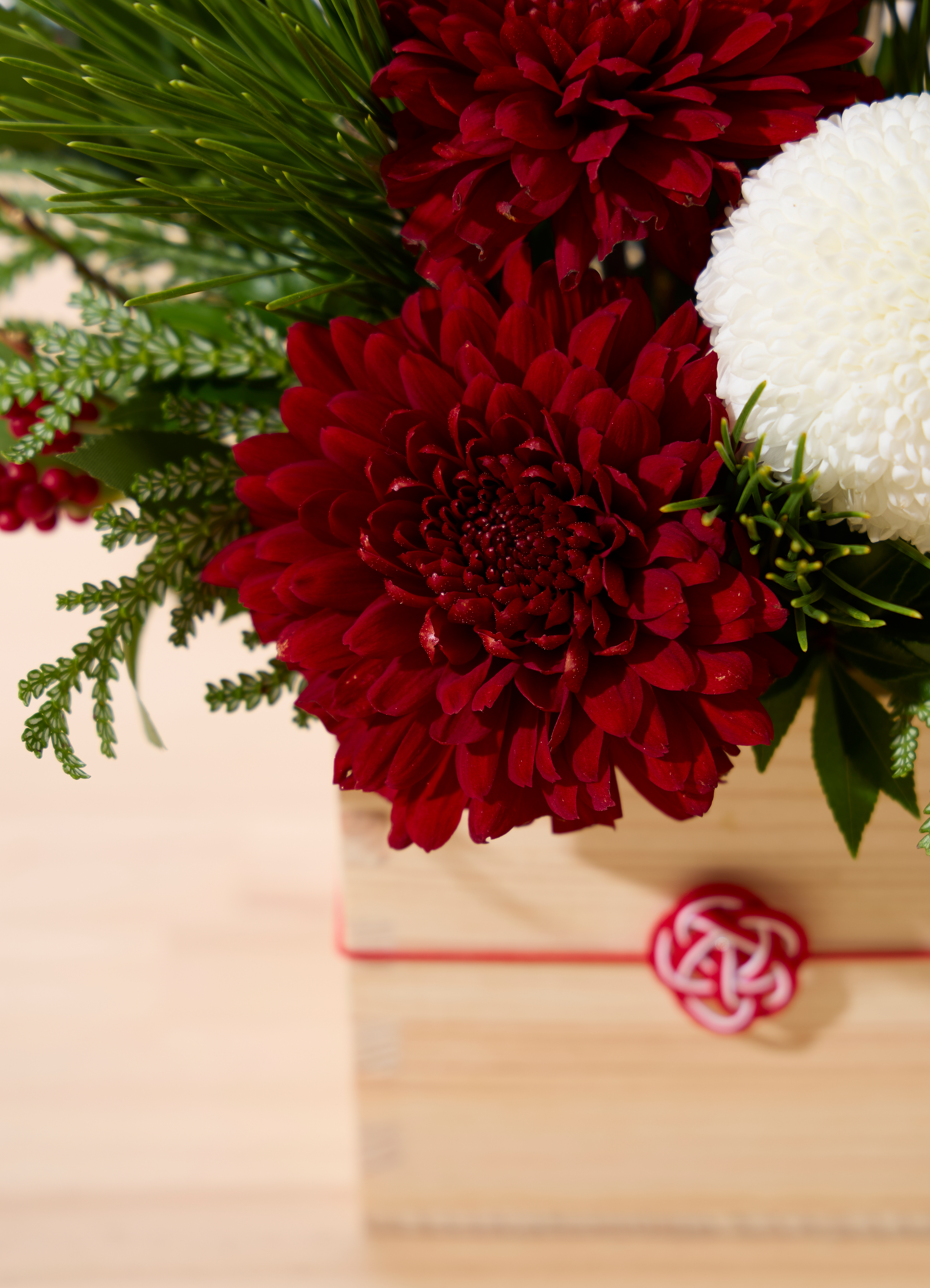 お正月 アレンジメント 升飾り S | アレンジメントならHitoHana(ひとはな)