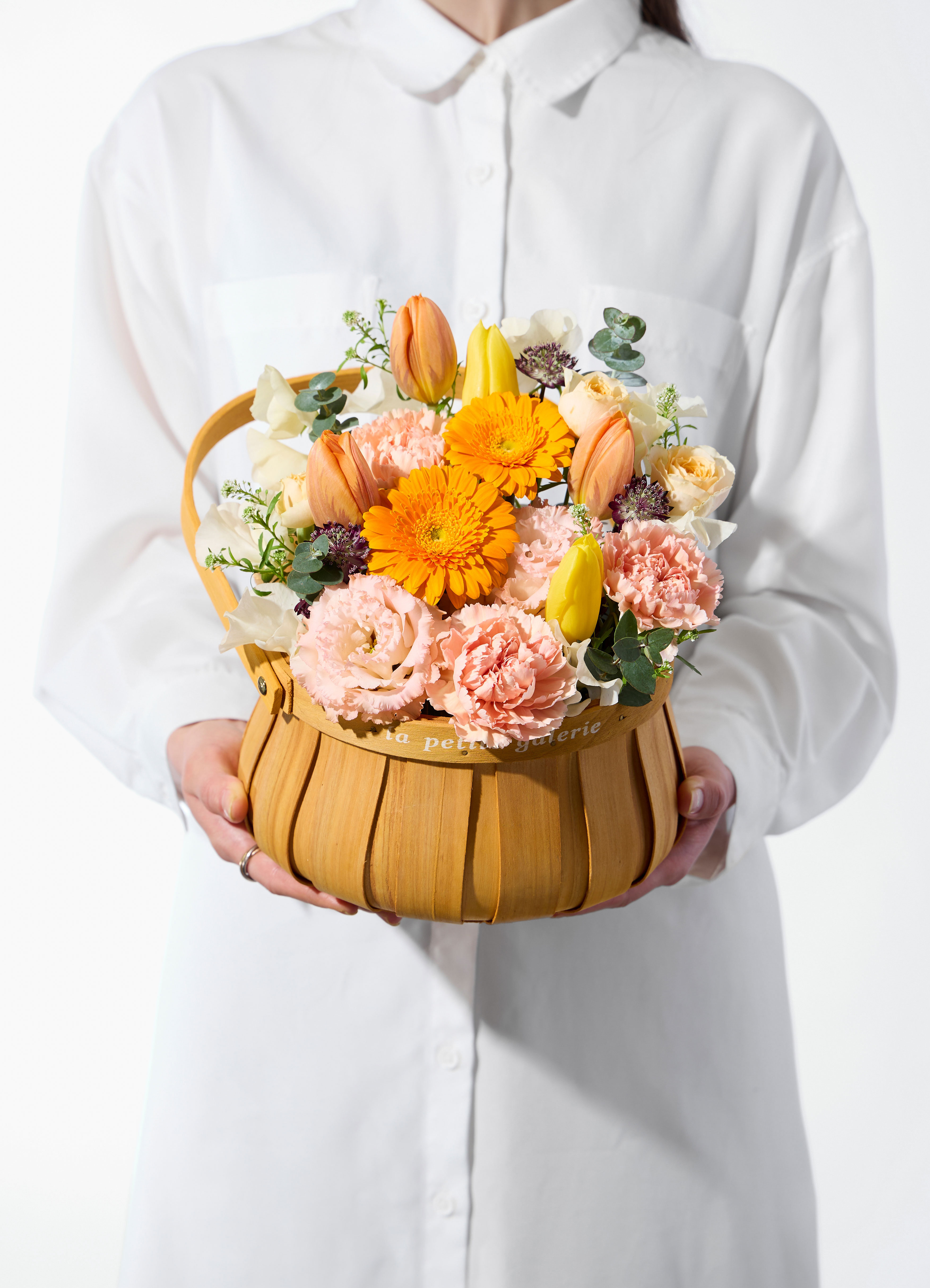 立春のアレンジメント チューリップとガーベラ オレンジ M