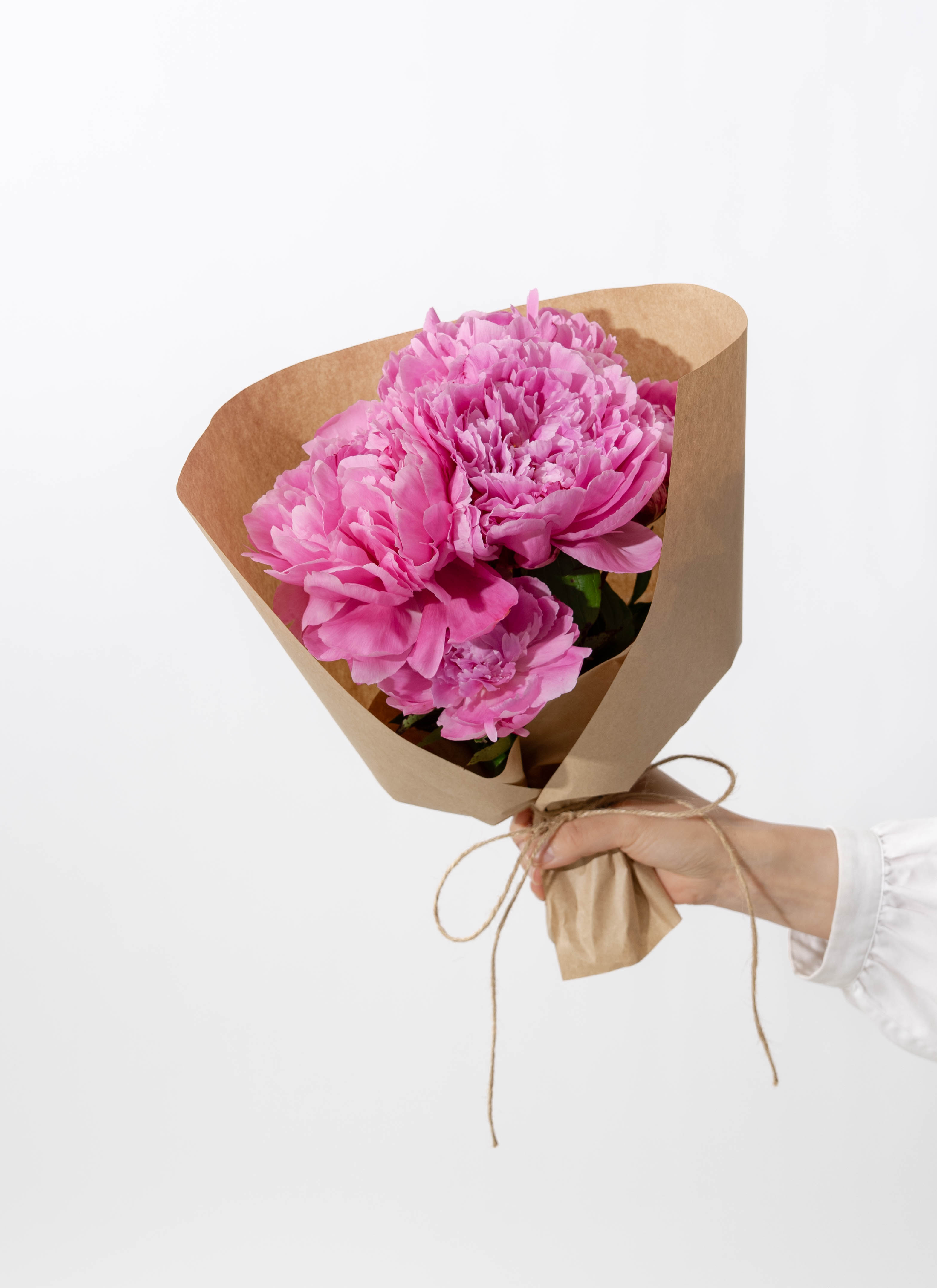 数量限定】三重 伊勢くすり本舗 スプレー咲き芍薬 花束 ピンク