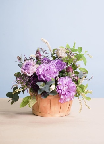 ハンドメイド 造花 バスケットアレンジメント ダリア リシアンサス ピンク 紫 造花・アーティフィシャルフラワー・カゴアレンジメント】ダリア