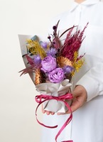 preserved-flower-arrangement-