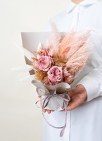 preserved-flower-arrangement-