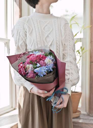 バラ 花束 パープル S | 花束ならHitoHana(ひとはな)