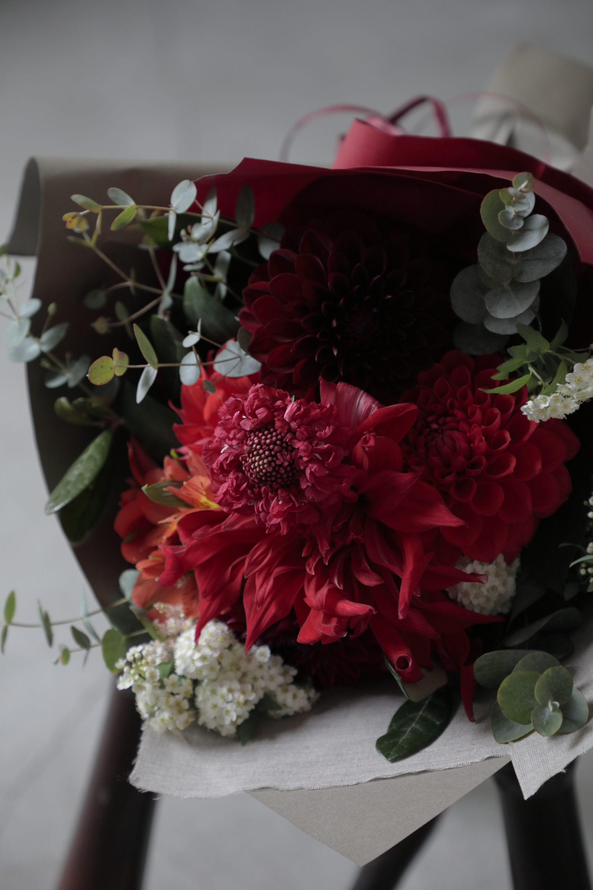 ダリア 花束 レッド S | 花束ならHitoHana(ひとはな)