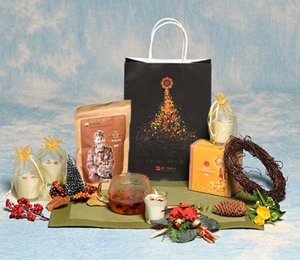 Healthy Christmas Gift Packs for the Beloved – Snow Chrysanthemum & Handmade Natural Lemongrass Aroma Candle / Snow Chrysanthemum & Dried Walnut Kernel Healthy Christmas Gift Packs for the Beloved – Snow Chrysanthemum & Handmade Natural Lemongrass Aroma Candle / Snow Chrysanthemum & Dried Walnut Kernel