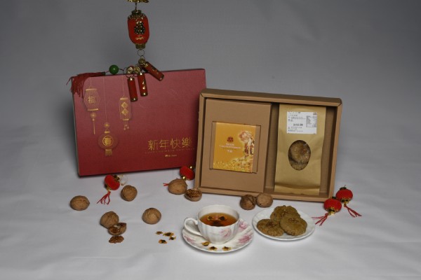 A gift of “Meaningful + Presentable + Healthy + Good for All Ages” for Chinese New Year A gift of “Meaningful + Presentable + Healthy + Good for All Ages” for Chinese New Year