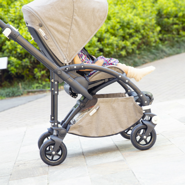 バガブー ビー5 で 子どもとのお出かけがもっと楽しく ヒルズライフ Hills Life