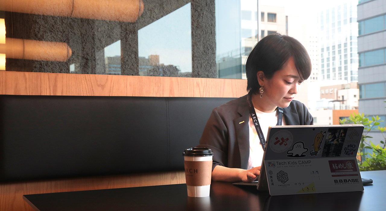 社会的課題を因数分解し 大企業と大企業を結ぶ媒介になる 新連載 Archから生まれる Vol 1 テレビ東京 制作局 工藤里紗さん ヒルズライフ Hills Life