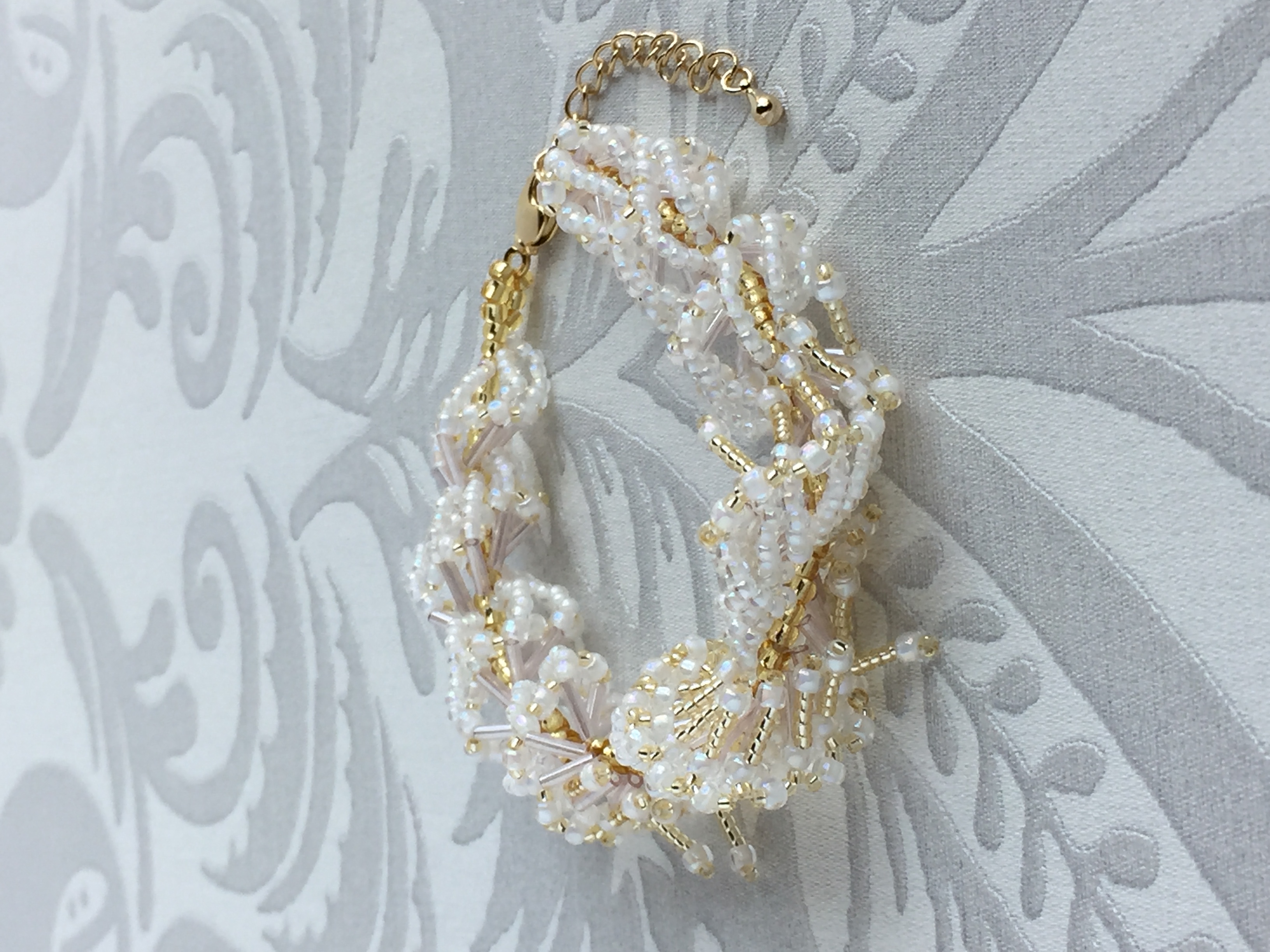 Crystal Rab | ハンドメイドインジャパンフェス (HandMade In Japan Fes) by Creema (クリーマ)