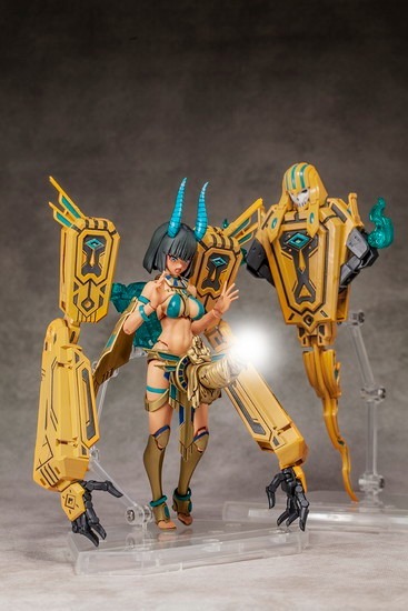 アイシスSTDDXverと機動動姫の3体とアイシス両バージョン残り部品未組み部品 DarkAdvent Undeaddress《 アイシス 》DX ver. 】仮組み ⑦