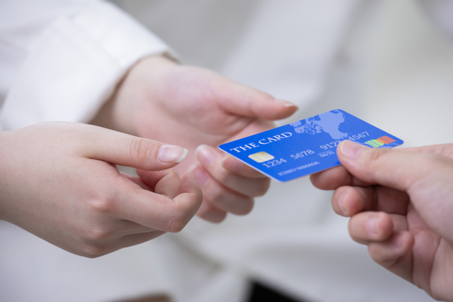 クレジットカード決済は可能