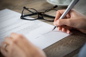 制度を受けるための手続き方法は?