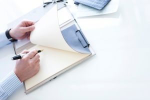 申し込みに必要な書類は?