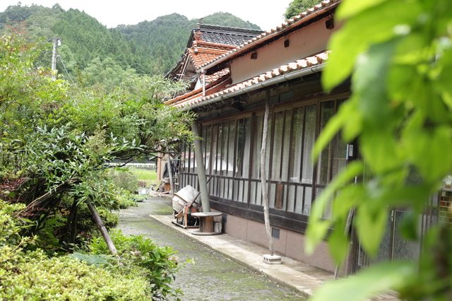 古家の取り壊しにも費用がかかります