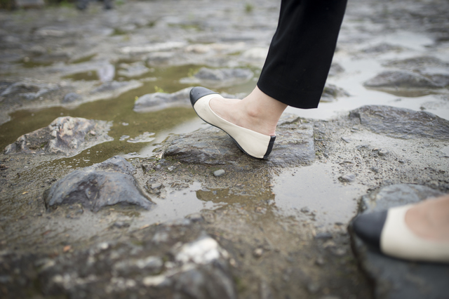 ホームズ 庭に水がたまる家 購入前にチェックしておきたい地質のこと 住まいのお役立ち情報