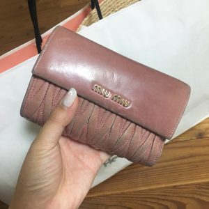 使った金額が把握しやすい現金派が多い