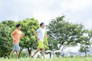 日中に適度な運動を