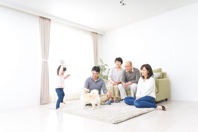 プレファミリーの住まい選びの家族写真