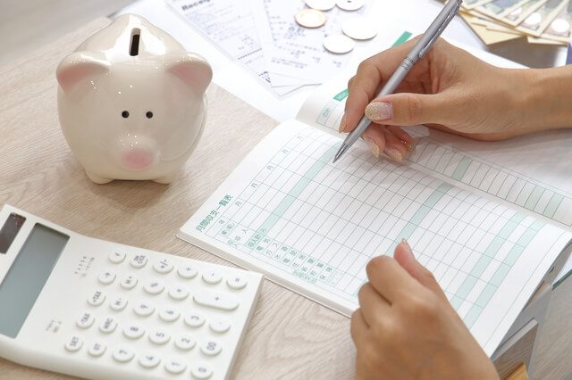 手取り18万円での一人暮らしを想定した理想の生活費の内訳は?
