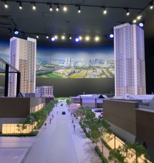 ⑩幕張ベイパークスカイグランドタワーの模型
