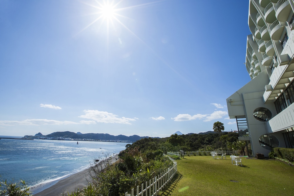 指宿温泉 絶景露天風呂の宿 指宿ロイヤルホテル【 2021年最新の料金比較・口コミ・宿泊予約 】 トラベルブック(TravelBook) 指宿温泉 絶景露天風呂の宿 指宿ロイヤルホテル【 2021年最新の料金比較・口コミ・宿泊予約 】 トラベルブック(TravelBook)
