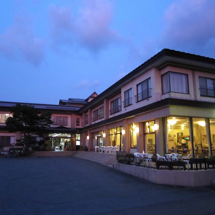 十和田湖グランドホテル 湖畔【 2021年最新の料金比較・口コミ・宿泊予約 】 トラベルブック(TravelBook)