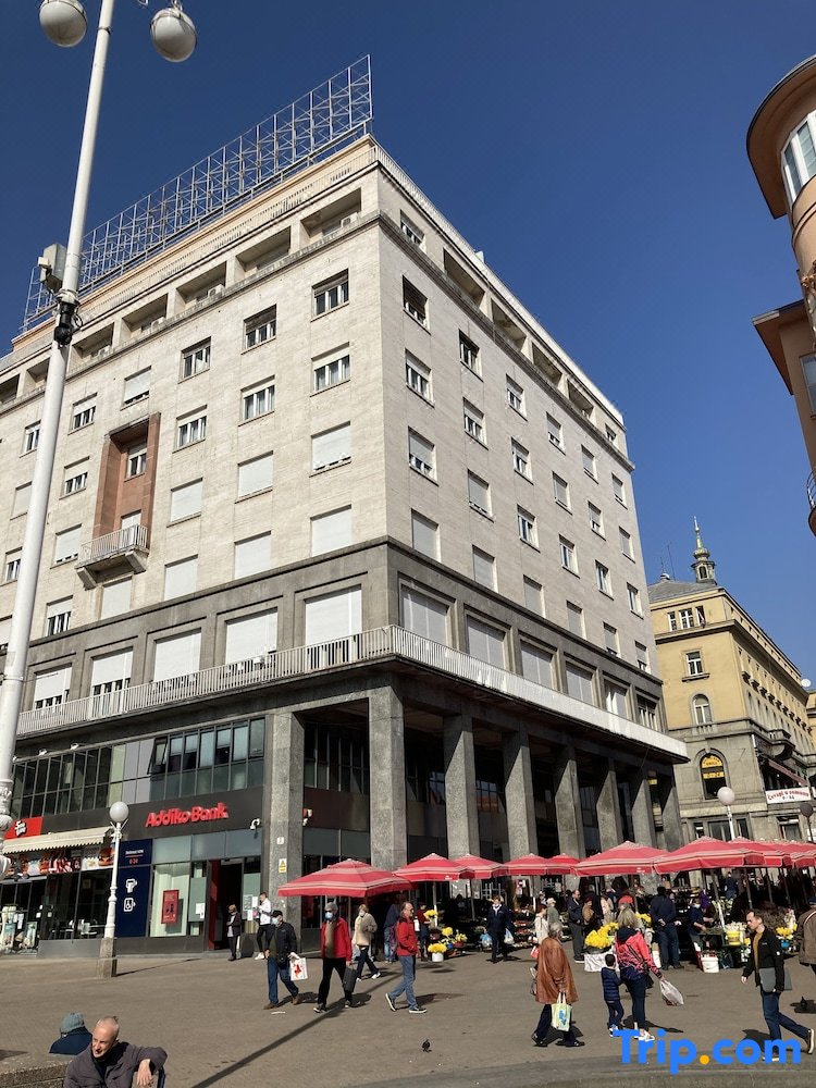 Bed and Breakfast Sky【 2024年最新の料金比較・口コミ・宿泊予約 】 トラベルブック(TravelBook)