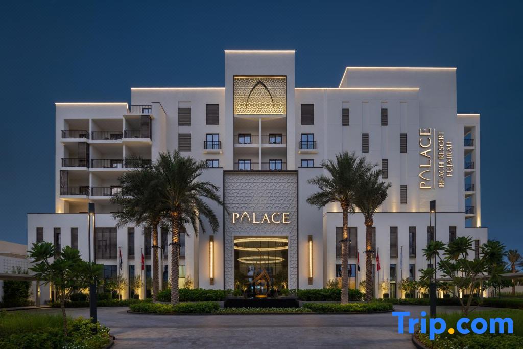 Palace Beach Resort Fujairah【 2024年最新の料金比較・口コミ・宿泊予約 】 トラベルブック(TravelBook)
