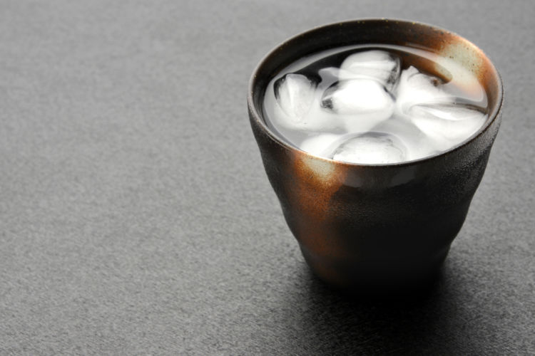 犬が「焼酎」を飲んでしまった場合の中毒症状は?