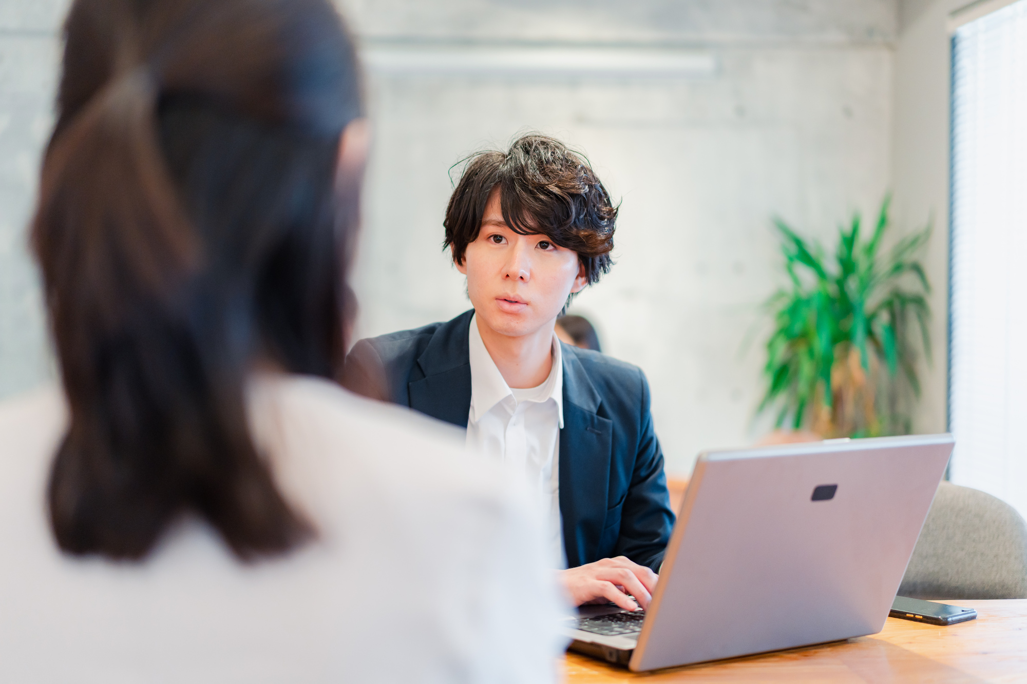 能力不足を理由に退職勧奨はできる？適切な進め方と違法にならないための注意点というタイトルの記事のサムネイル画像