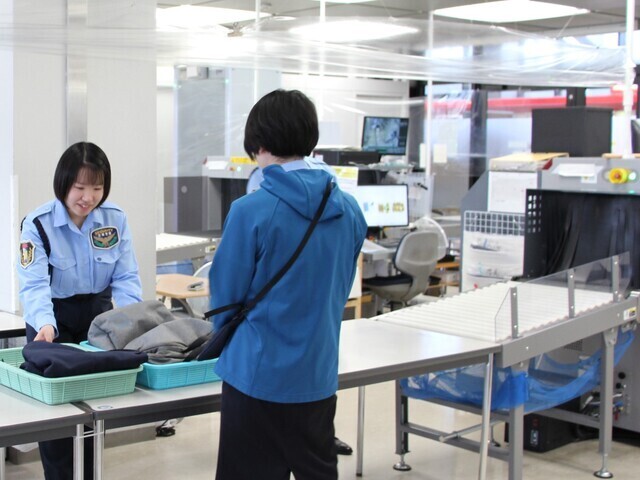  空港手荷物案内・検査スタッフ（パート）