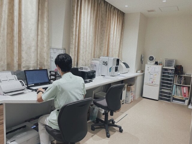 年間休日121日！事務経験が活かせる医師事務作業補助