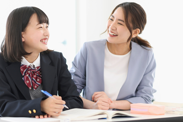 山梨大学・県立大学・都留文科大学・山梨学院大学・英和大学などの学生さん歓迎！ 【チューター（アルバイト）】西東京予備校・城南コベッツ／中・高校生の学習サポート