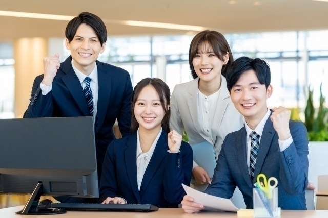 急募　時給1450円から　派遣３か月後に正社員へ　人事採用と労務:/BSTB5397