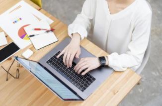 給与計算や社会保険手続きなど／サポート事務：/ESTB5797knA