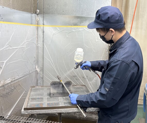 くっつかない技術の 製造スタッフ