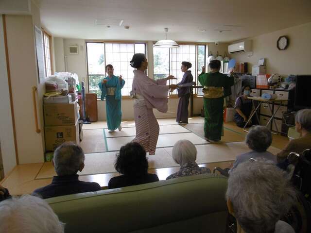 【グループホーム横浜名瀬・彩り】グループホームの計画作成担当者：正社員