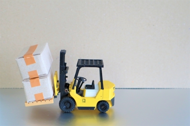 倉庫内作業フォークリフトオペレーター/派遣スタッフ